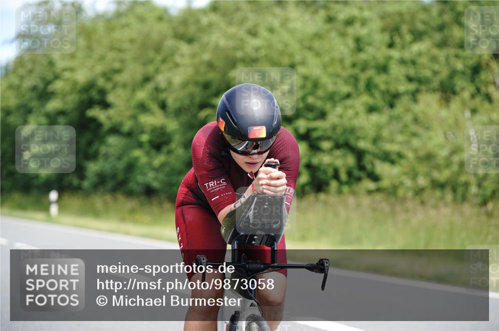 21.06.2026 - Viking Triathlon Michael Burmester http://msf.ph/oto/9873058 21.06.2026 12:46:38 Radfahren 16, 36, 81, 105, 165, 178, 184, 251, 364, 407, 457, 504, 530, 546, 606, 629, 629, 634 meine-sportfotos.de