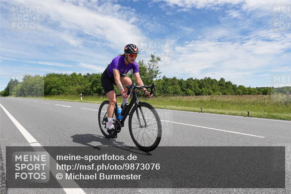 21.06.2026 - Viking Triathlon Michael Burmester http://msf.ph/oto/9873076 21.06.2026 12:36:46 Radfahren 70, 193, 295, 479, 479 meine-sportfotos.de