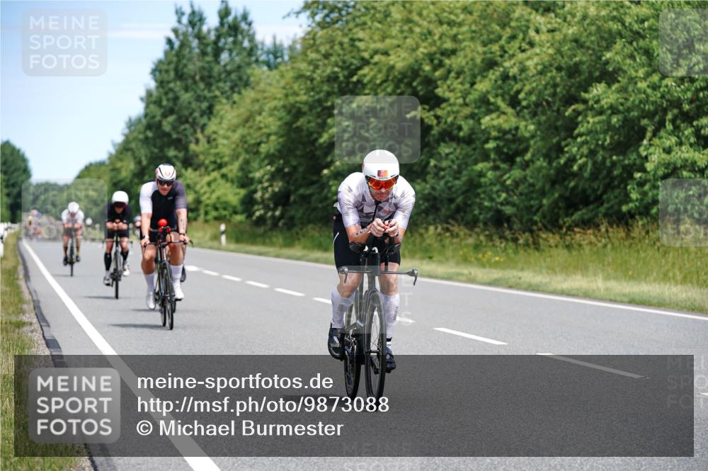 21.06.2026 - Viking Triathlon Michael Burmester http://msf.ph/oto/9873088 21.06.2026 12:46:45 Radfahren 16, 36, 81, 105, 165, 178, 184, 364, 407, 457, 530, 546, 629, 634 meine-sportfotos.de