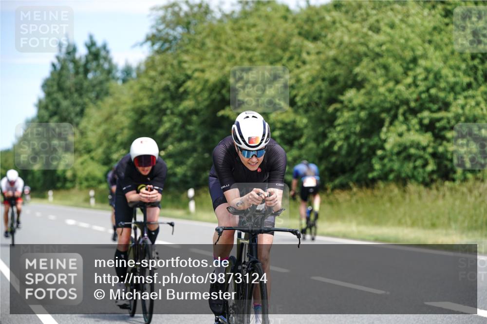 21.06.2026 - Viking Triathlon Michael Burmester http://msf.ph/oto/9873124 21.06.2026 12:46:47 Radfahren 16, 36, 81, 105, 165, 184, 364, 407, 457, 530, 629, 634 meine-sportfotos.de