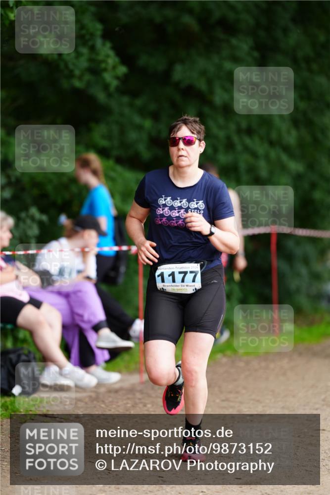 21.06.2026 - 29. Vierlanden-Triathlon LAZAROV Photography http://msf.ph/oto/9873152 21.06.2026 14:20:33 Laufen 2026, 1177 meine-sportfotos.de