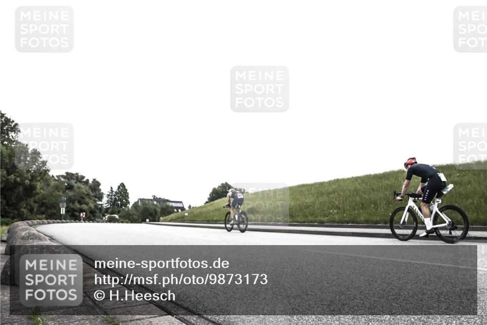 21.06.2026 - 29. Vierlanden-Triathlon H.Heesch http://msf.ph/oto/9873173 21.06.2026 12:28:00 Radfahren 635, 914 meine-sportfotos.de