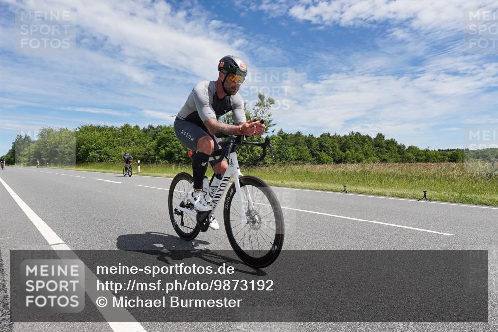 21.06.2026 - Viking Triathlon Michael Burmester http://msf.ph/oto/9873192 21.06.2026 12:38:07 Radfahren 185, 203, 378, 413, 415, 461, 506, 550, 557 meine-sportfotos.de