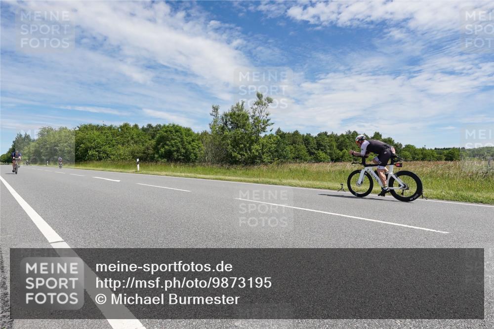 21.06.2026 - Viking Triathlon Michael Burmester http://msf.ph/oto/9873195 21.06.2026 12:38:10 Radfahren 123, 185, 203, 378, 413, 415, 461, 506, 551, 557 meine-sportfotos.de
