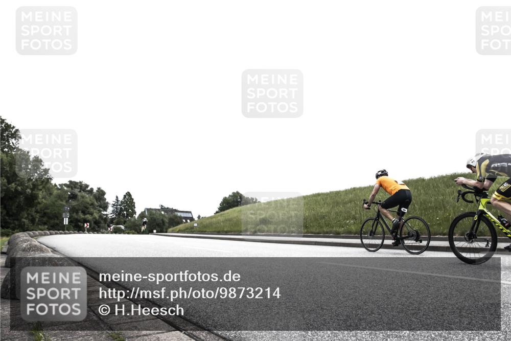 21.06.2026 - 29. Vierlanden-Triathlon H.Heesch http://msf.ph/oto/9873214 21.06.2026 12:28:29 Radfahren 249, 921, 943, 962 meine-sportfotos.de