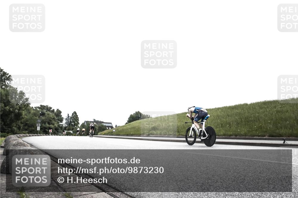 21.06.2026 - 29. Vierlanden-Triathlon H.Heesch http://msf.ph/oto/9873230 21.06.2026 12:28:34 Radfahren 921 meine-sportfotos.de