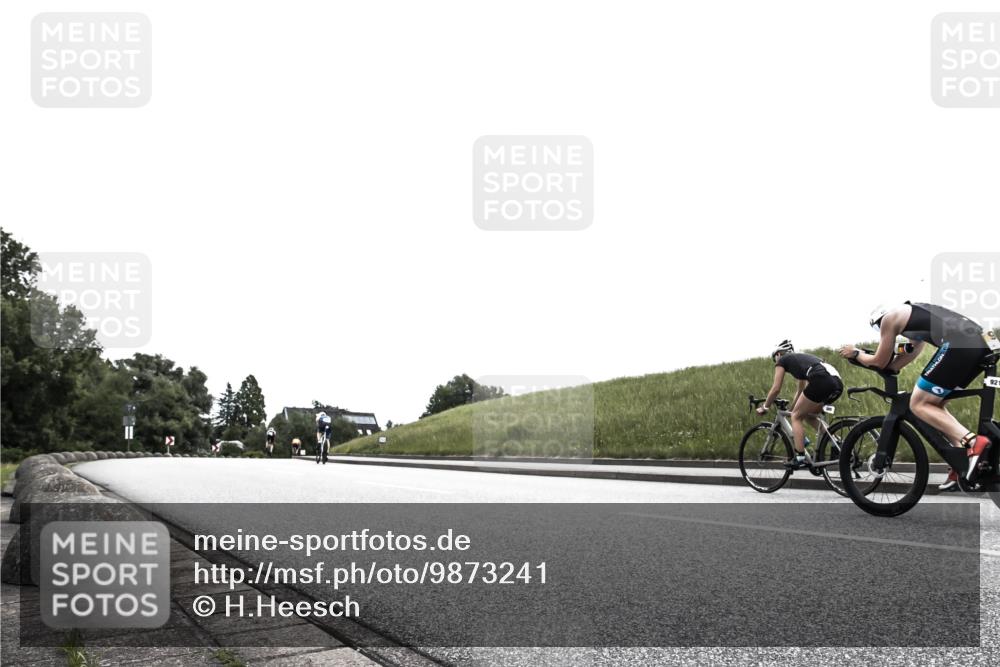 21.06.2026 - 29. Vierlanden-Triathlon H.Heesch http://msf.ph/oto/9873241 21.06.2026 12:28:35 Radfahren  meine-sportfotos.de