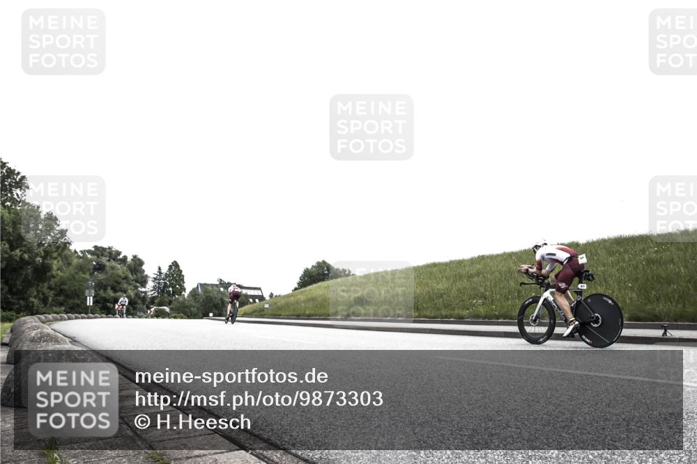 21.06.2026 - 29. Vierlanden-Triathlon H.Heesch http://msf.ph/oto/9873303 21.06.2026 12:29:09 Radfahren 944, 967 meine-sportfotos.de