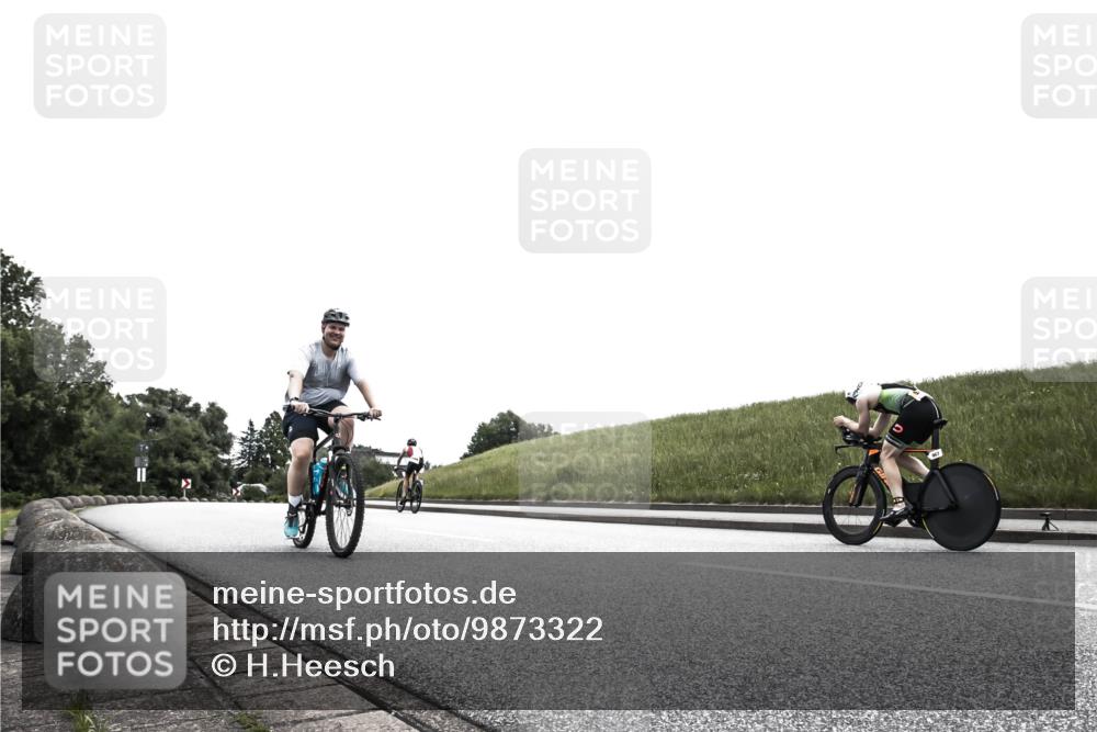 21.06.2026 - 29. Vierlanden-Triathlon H.Heesch http://msf.ph/oto/9873322 21.06.2026 12:29:18 Radfahren 736, 761, 951, 974 meine-sportfotos.de