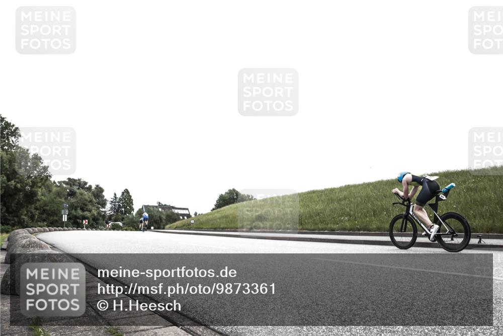 21.06.2026 - 29. Vierlanden-Triathlon H.Heesch http://msf.ph/oto/9873361 21.06.2026 12:29:21 Radfahren 736, 761 meine-sportfotos.de