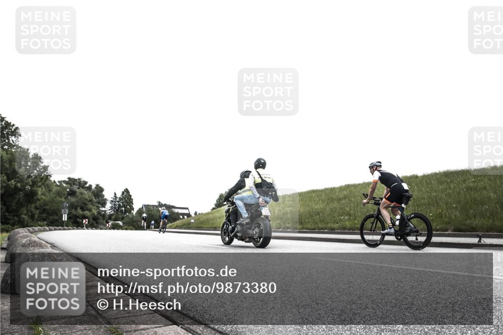 21.06.2026 - 29. Vierlanden-Triathlon H.Heesch http://msf.ph/oto/9873380 21.06.2026 12:29:24 Radfahren  meine-sportfotos.de