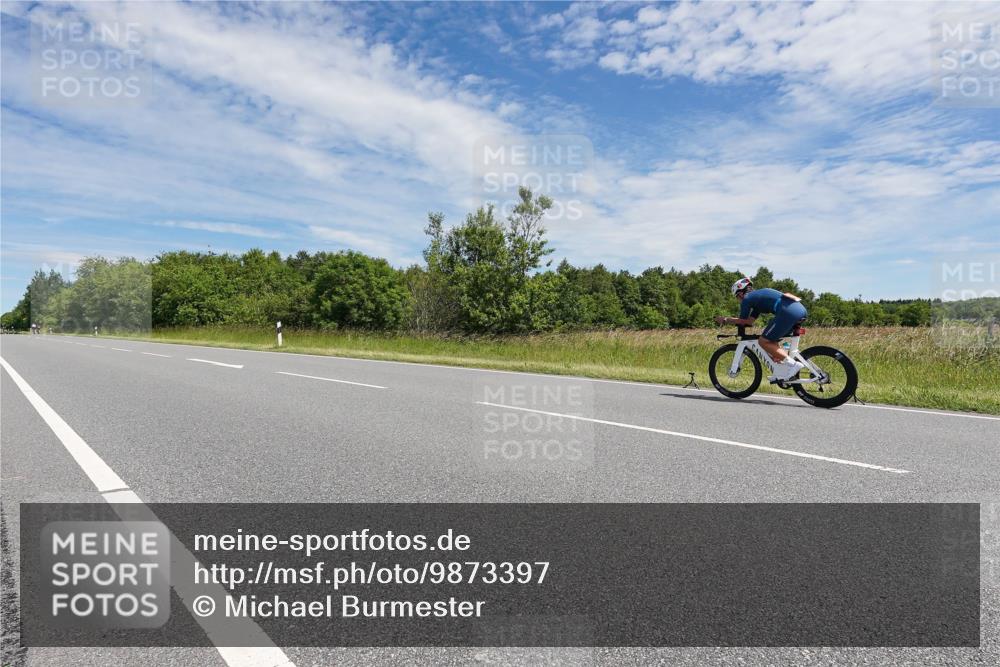 21.06.2026 - Viking Triathlon Michael Burmester http://msf.ph/oto/9873397 21.06.2026 12:40:17 Radfahren 47, 272, 325, 334, 433, 624 meine-sportfotos.de