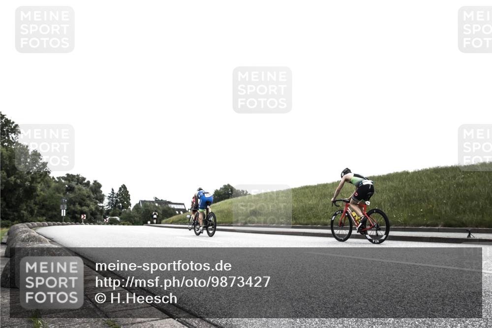 21.06.2026 - 29. Vierlanden-Triathlon H.Heesch http://msf.ph/oto/9873427 21.06.2026 12:29:38 Radfahren 919, 953 meine-sportfotos.de