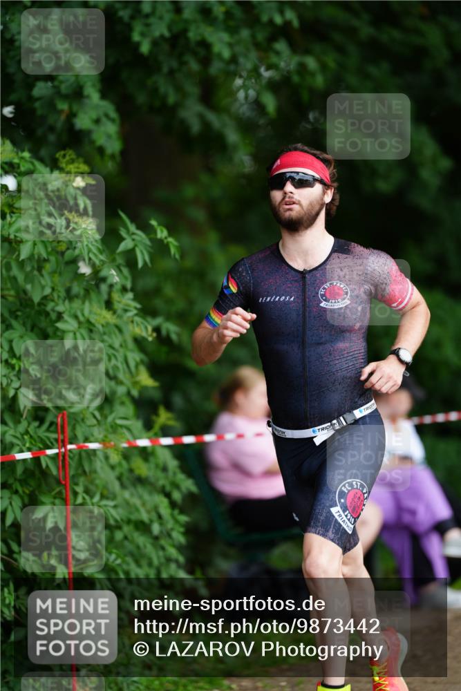 21.06.2026 - 29. Vierlanden-Triathlon LAZAROV Photography http://msf.ph/oto/9873442 21.06.2026 14:24:41 Laufen  meine-sportfotos.de