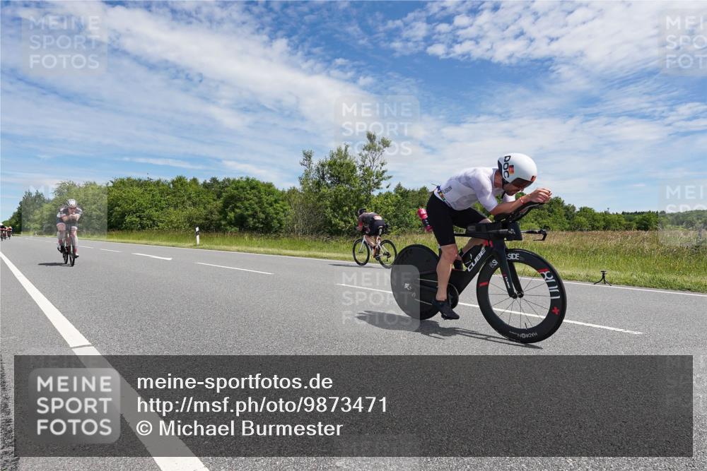 21.06.2026 - Viking Triathlon Michael Burmester http://msf.ph/oto/9873471 21.06.2026 12:40:55 Radfahren 40, 200, 213, 285, 332, 345, 404, 466, 515, 568, 604 meine-sportfotos.de