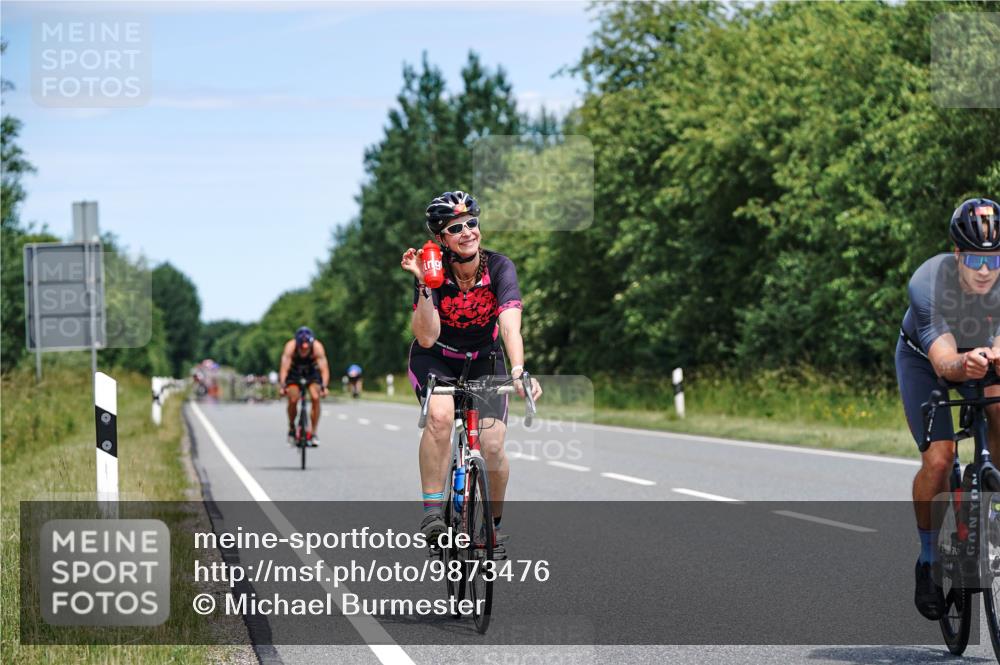 21.06.2026 - Viking Triathlon Michael Burmester http://msf.ph/oto/9873476 21.06.2026 12:49:00 Radfahren 44, 52, 316, 379, 455, 666 meine-sportfotos.de