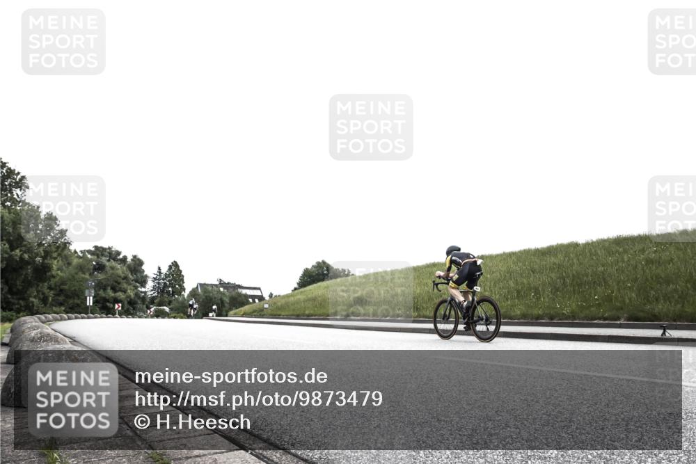 21.06.2026 - 29. Vierlanden-Triathlon H.Heesch http://msf.ph/oto/9873479 21.06.2026 12:30:12 Radfahren 770, 783 meine-sportfotos.de