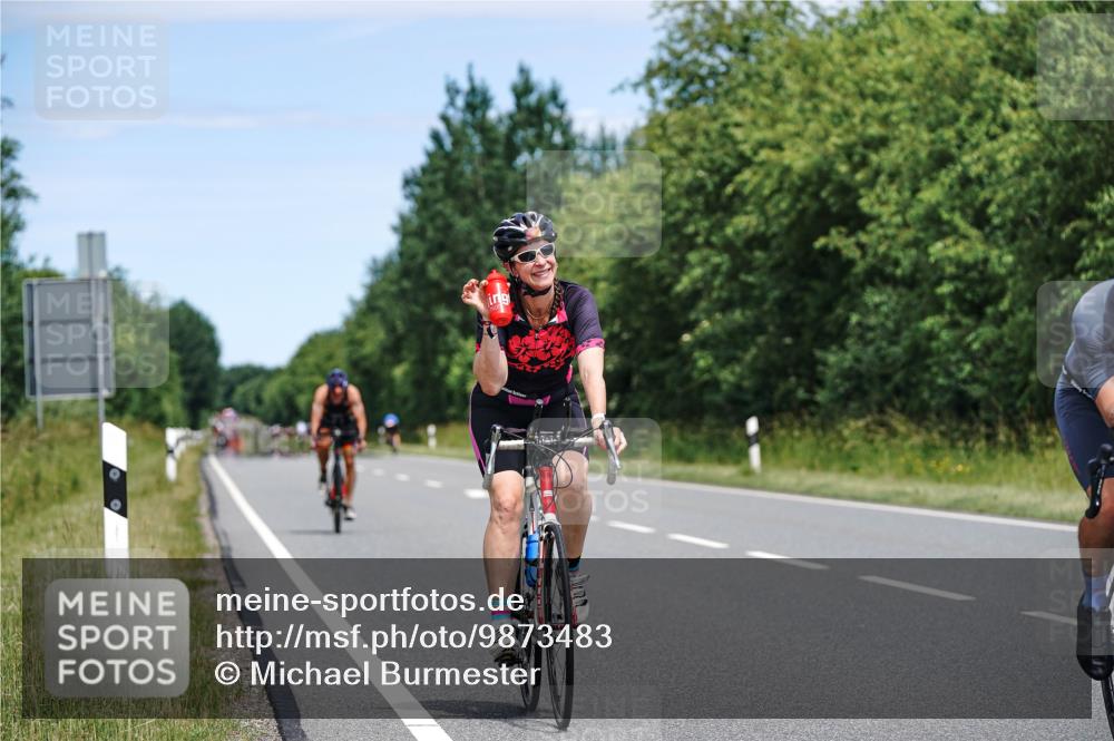 21.06.2026 - Viking Triathlon Michael Burmester http://msf.ph/oto/9873483 21.06.2026 12:49:00 Radfahren 44, 52, 316, 379, 455, 666 meine-sportfotos.de