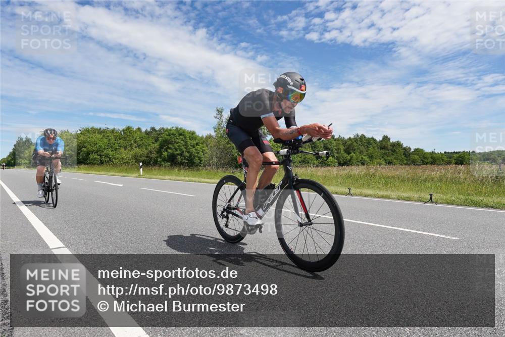 21.06.2026 - Viking Triathlon Michael Burmester http://msf.ph/oto/9873498 21.06.2026 12:41:01 Radfahren 40, 192, 200, 285, 332, 404, 466, 491, 498, 566, 568, 604, 656 meine-sportfotos.de