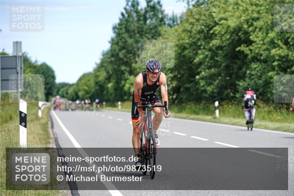 21.06.2026 - Viking Triathlon Michael Burmester http://msf.ph/oto/9873519 21.06.2026 12:49:03 Radfahren 44, 52, 316, 455, 666 meine-sportfotos.de
