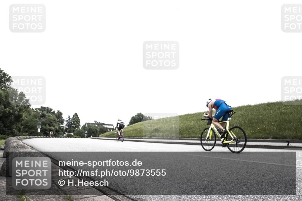 21.06.2026 - 29. Vierlanden-Triathlon H.Heesch http://msf.ph/oto/9873555 21.06.2026 12:30:51 Radfahren 939 meine-sportfotos.de