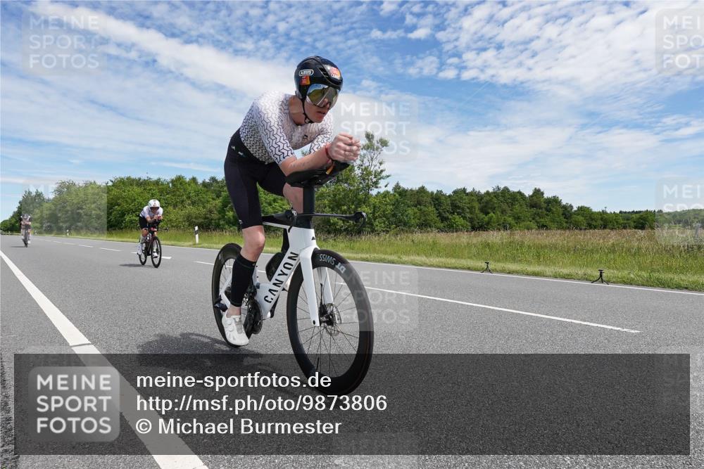 21.06.2026 - Viking Triathlon Michael Burmester http://msf.ph/oto/9873806 21.06.2026 12:43:56 Radfahren 30, 225, 225, 234, 258, 279, 343, 372, 465, 508, 576 meine-sportfotos.de