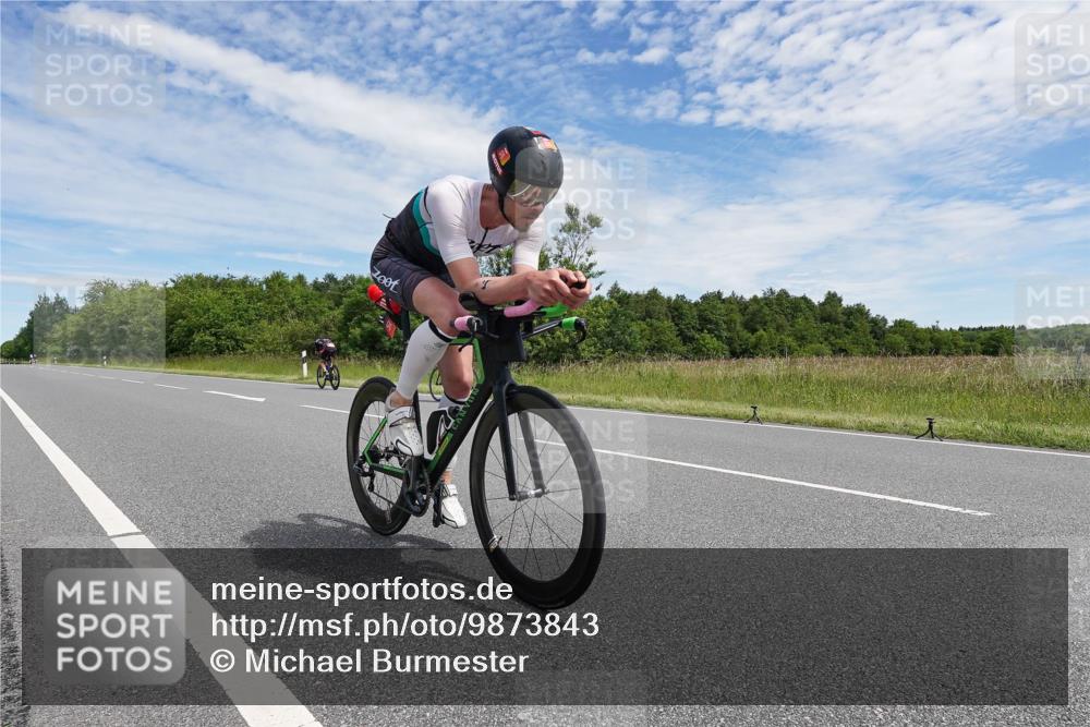 21.06.2026 - Viking Triathlon Michael Burmester http://msf.ph/oto/9873843 21.06.2026 12:44:09 Radfahren 207, 225, 347, 350, 372, 465, 470, 475, 564, 576 meine-sportfotos.de