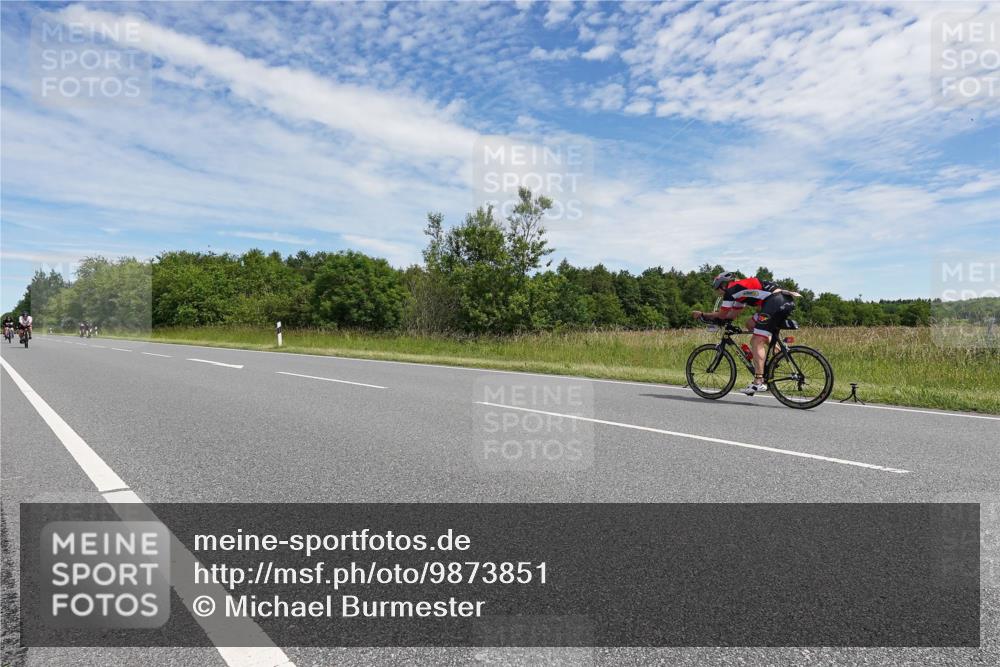 21.06.2026 - Viking Triathlon Michael Burmester http://msf.ph/oto/9873851 21.06.2026 12:44:14 Radfahren 161, 207, 225, 347, 350, 353, 372, 470, 475, 564, 576 meine-sportfotos.de