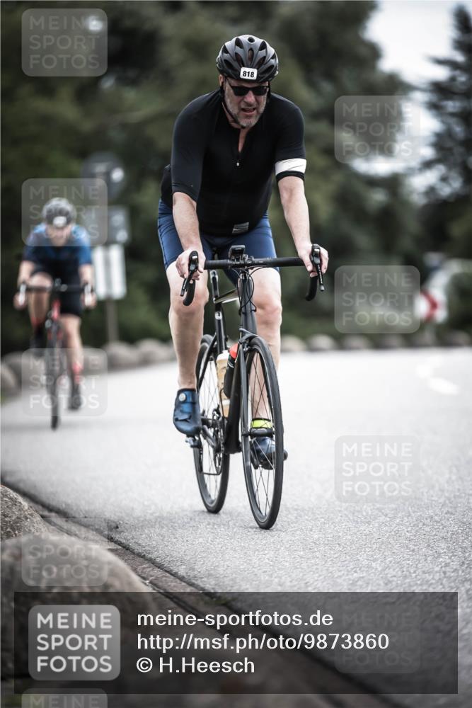21.06.2026 - 29. Vierlanden-Triathlon H.Heesch http://msf.ph/oto/9873860 21.06.2026 12:15:56 Radfahren 818, 833, 852 meine-sportfotos.de