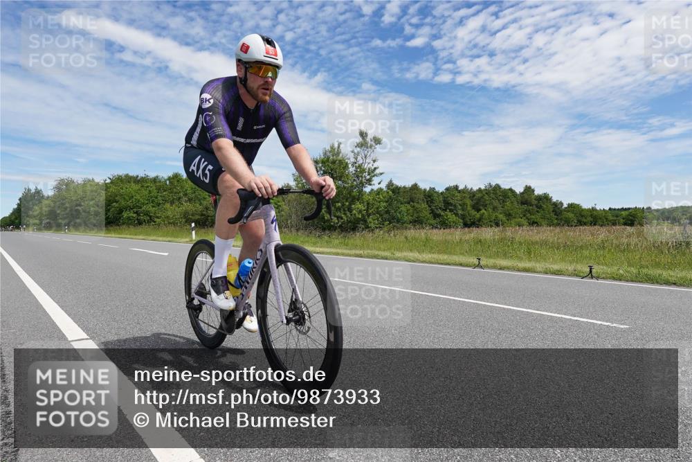 21.06.2026 - Viking Triathlon Michael Burmester http://msf.ph/oto/9873933 21.06.2026 12:44:44 Radfahren 53, 59, 102, 177, 264, 358, 395, 456, 623 meine-sportfotos.de