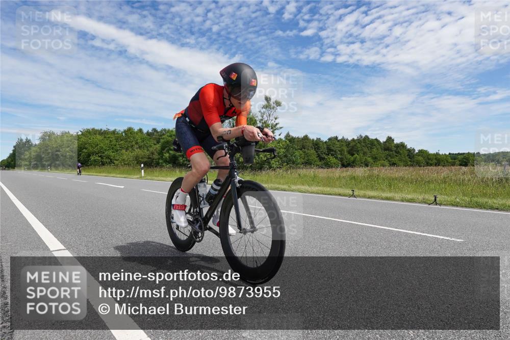 21.06.2026 - Viking Triathlon Michael Burmester http://msf.ph/oto/9873955 21.06.2026 12:44:57 Radfahren 53, 164, 177, 177, 219, 239, 253, 264, 313, 358, 494, 615 meine-sportfotos.de