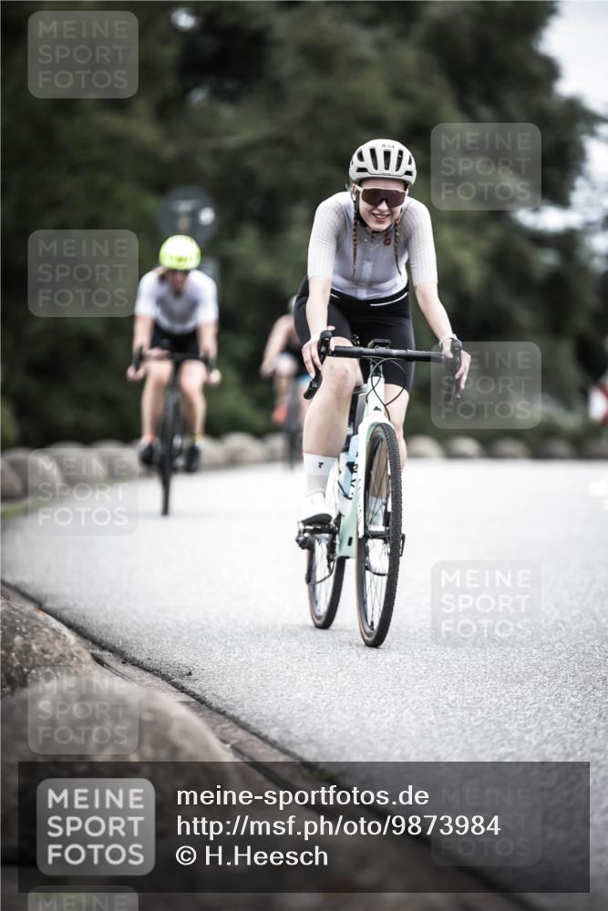 21.06.2026 - 29. Vierlanden-Triathlon H.Heesch http://msf.ph/oto/9873984 21.06.2026 12:16:08 Radfahren 834, 837, 856, 861 meine-sportfotos.de