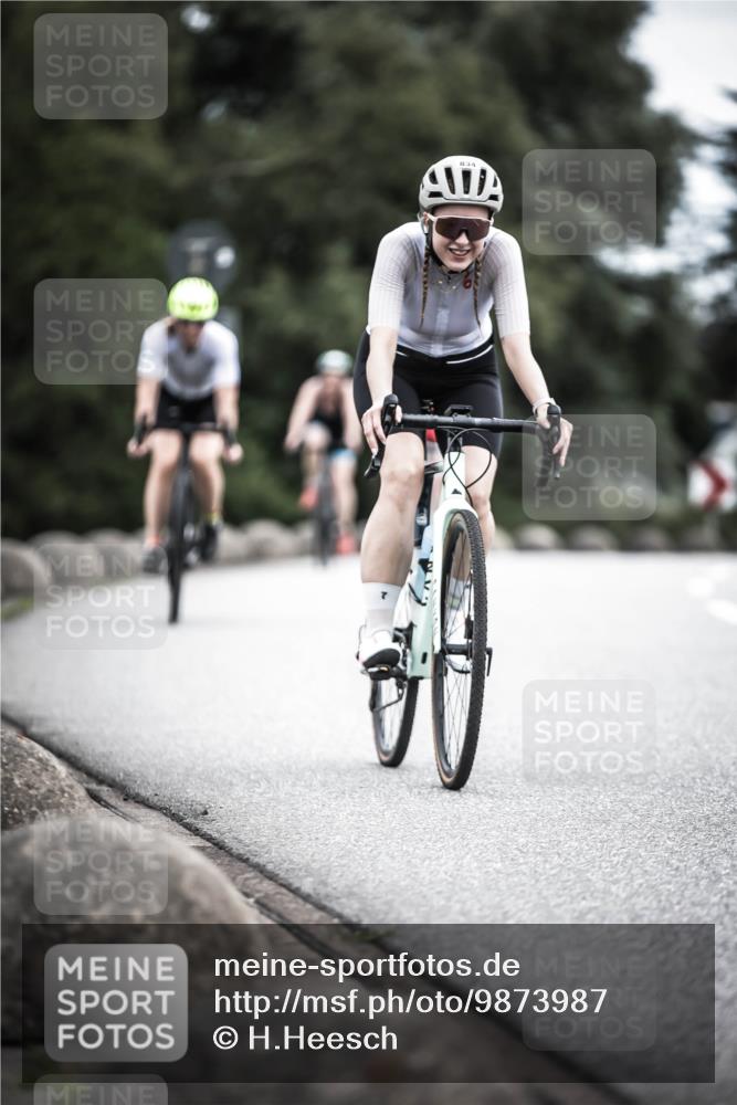 21.06.2026 - 29. Vierlanden-Triathlon H.Heesch http://msf.ph/oto/9873987 21.06.2026 12:16:08 Radfahren 834, 837, 856, 861 meine-sportfotos.de