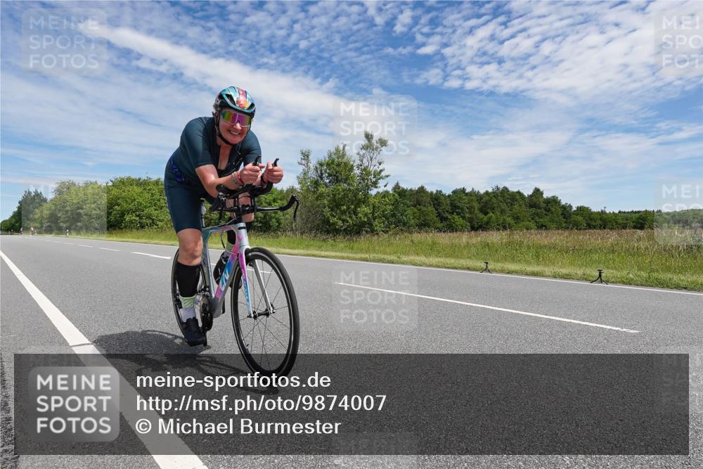 21.06.2026 - Viking Triathlon Michael Burmester http://msf.ph/oto/9874007 21.06.2026 12:45:25 Radfahren 39, 48, 91, 132, 173, 182, 249, 254, 254, 306, 309, 538 meine-sportfotos.de