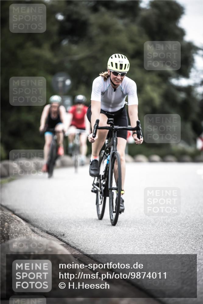 21.06.2026 - 29. Vierlanden-Triathlon H.Heesch http://msf.ph/oto/9874011 21.06.2026 12:16:10 Radfahren 834, 837, 856, 861 meine-sportfotos.de