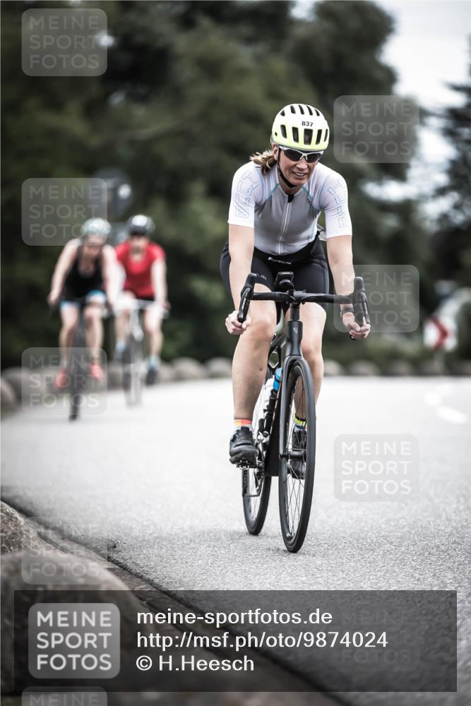 21.06.2026 - 29. Vierlanden-Triathlon H.Heesch http://msf.ph/oto/9874024 21.06.2026 12:16:10 Radfahren 834, 837, 856, 861 meine-sportfotos.de