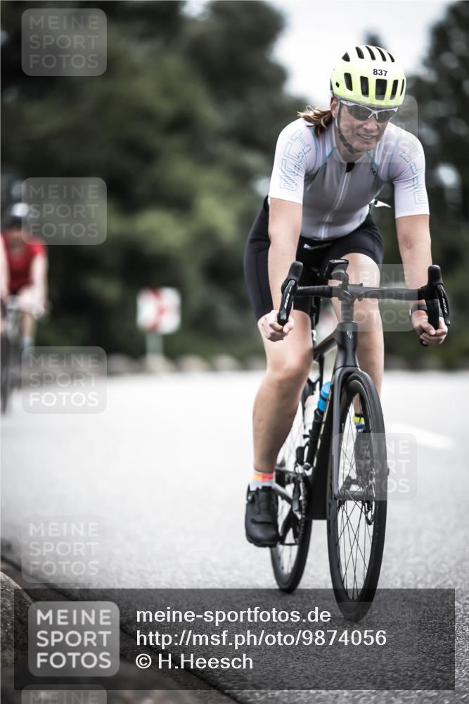 21.06.2026 - 29. Vierlanden-Triathlon H.Heesch http://msf.ph/oto/9874056 21.06.2026 12:16:10 Radfahren 834, 837, 856, 861 meine-sportfotos.de