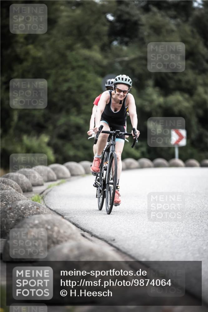 21.06.2026 - 29. Vierlanden-Triathlon H.Heesch http://msf.ph/oto/9874064 21.06.2026 12:16:11 Radfahren 834, 837, 856, 861 meine-sportfotos.de