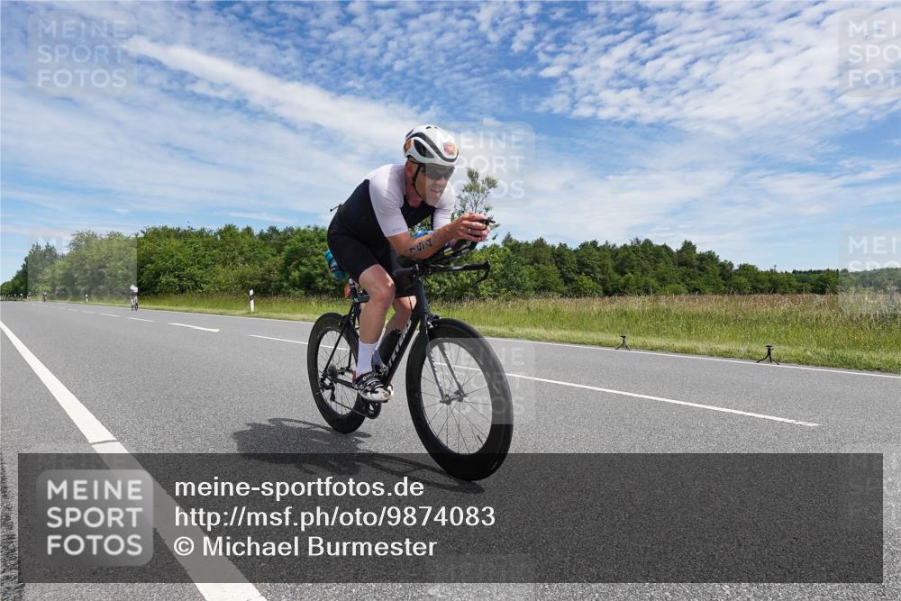 21.06.2026 - Viking Triathlon Michael Burmester http://msf.ph/oto/9874083 21.06.2026 12:46:03 Radfahren 205, 238, 352, 352, 421, 442, 561 meine-sportfotos.de
