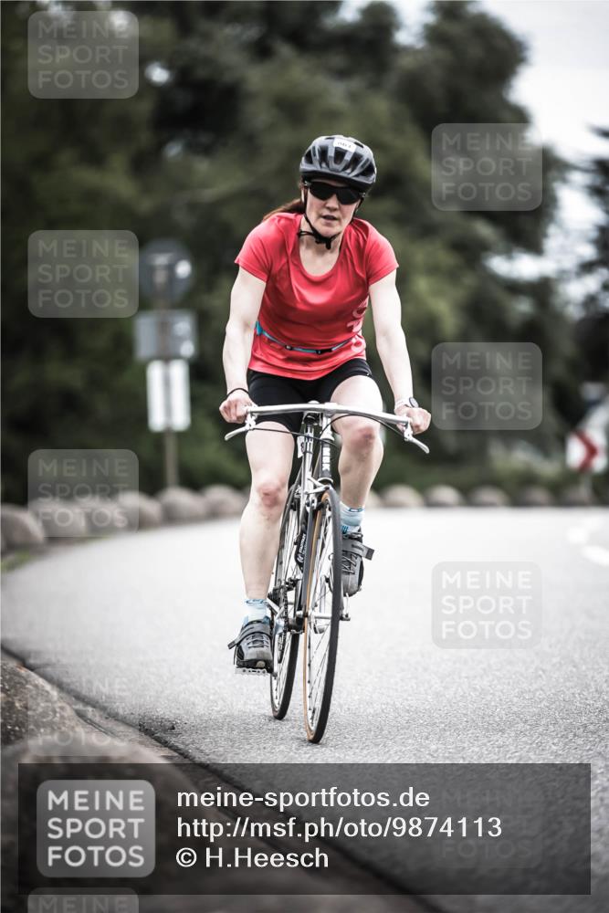 21.06.2026 - 29. Vierlanden-Triathlon H.Heesch http://msf.ph/oto/9874113 21.06.2026 12:16:12 Radfahren 820, 834, 837, 856, 861 meine-sportfotos.de
