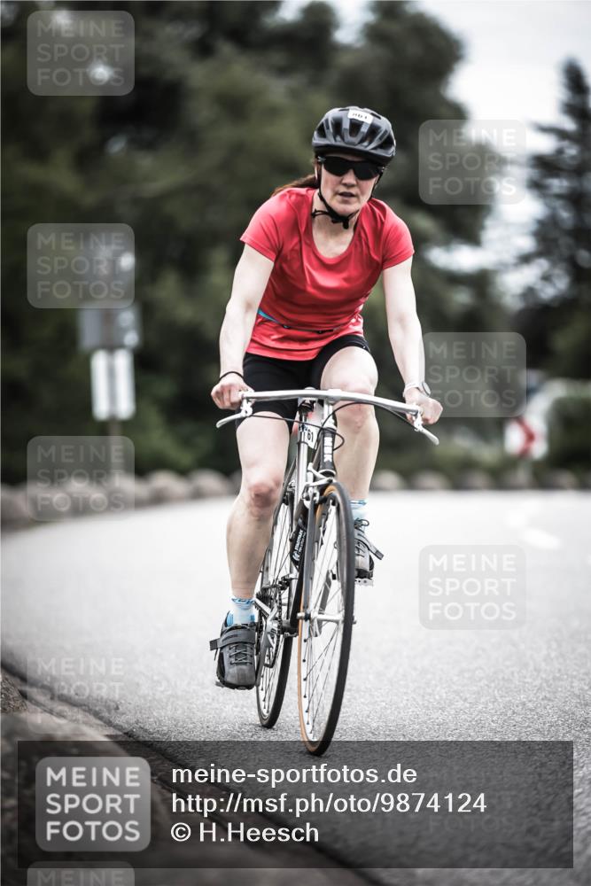 21.06.2026 - 29. Vierlanden-Triathlon H.Heesch http://msf.ph/oto/9874124 21.06.2026 12:16:12 Radfahren 820, 834, 837, 856, 861 meine-sportfotos.de