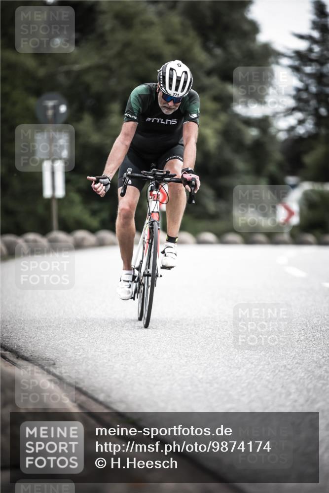 21.06.2026 - 29. Vierlanden-Triathlon H.Heesch http://msf.ph/oto/9874174 21.06.2026 12:16:21 Radfahren 771, 820 meine-sportfotos.de