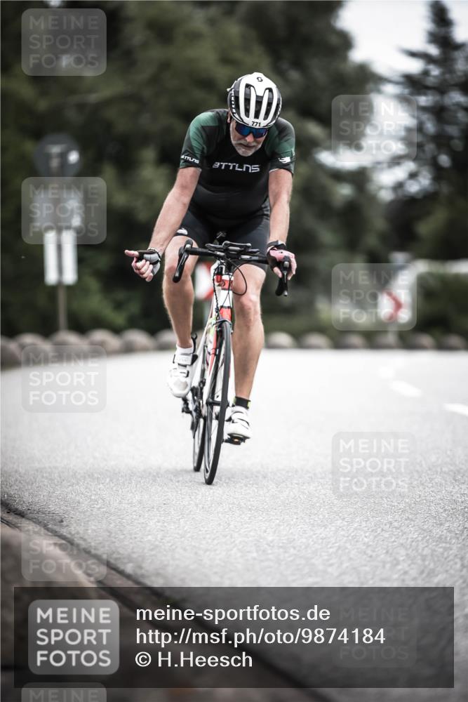 21.06.2026 - 29. Vierlanden-Triathlon H.Heesch http://msf.ph/oto/9874184 21.06.2026 12:16:22 Radfahren 771, 820 meine-sportfotos.de