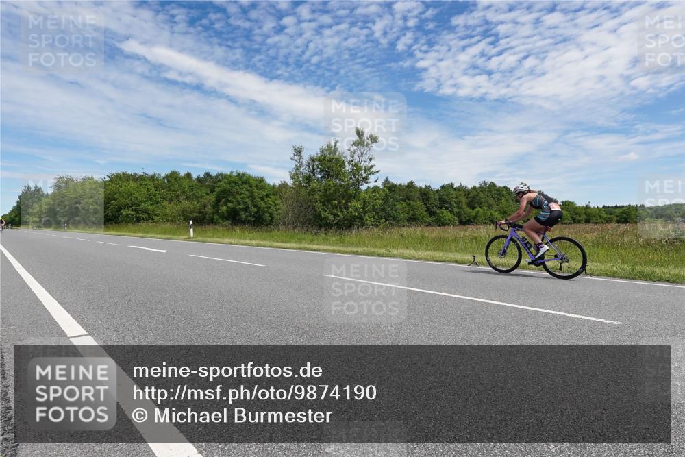 21.06.2026 - Viking Triathlon Michael Burmester http://msf.ph/oto/9874190 21.06.2026 12:47:08 Radfahren 257, 424, 473 meine-sportfotos.de
