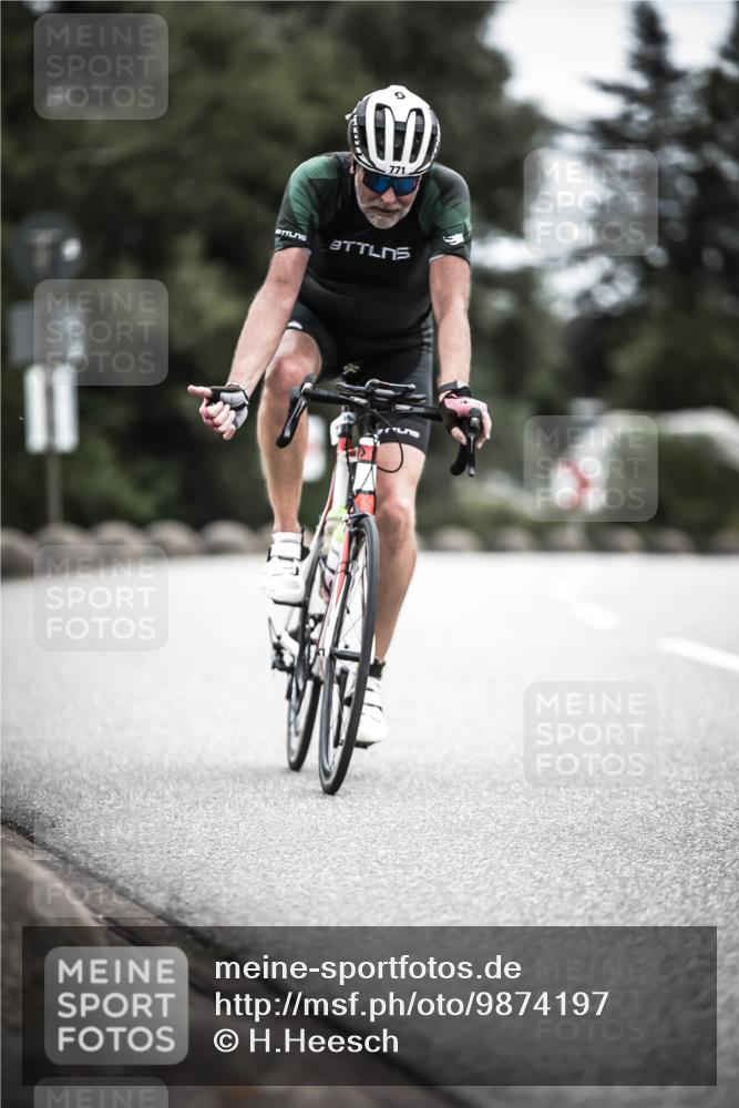 21.06.2026 - 29. Vierlanden-Triathlon H.Heesch http://msf.ph/oto/9874197 21.06.2026 12:16:22 Radfahren 771, 820 meine-sportfotos.de