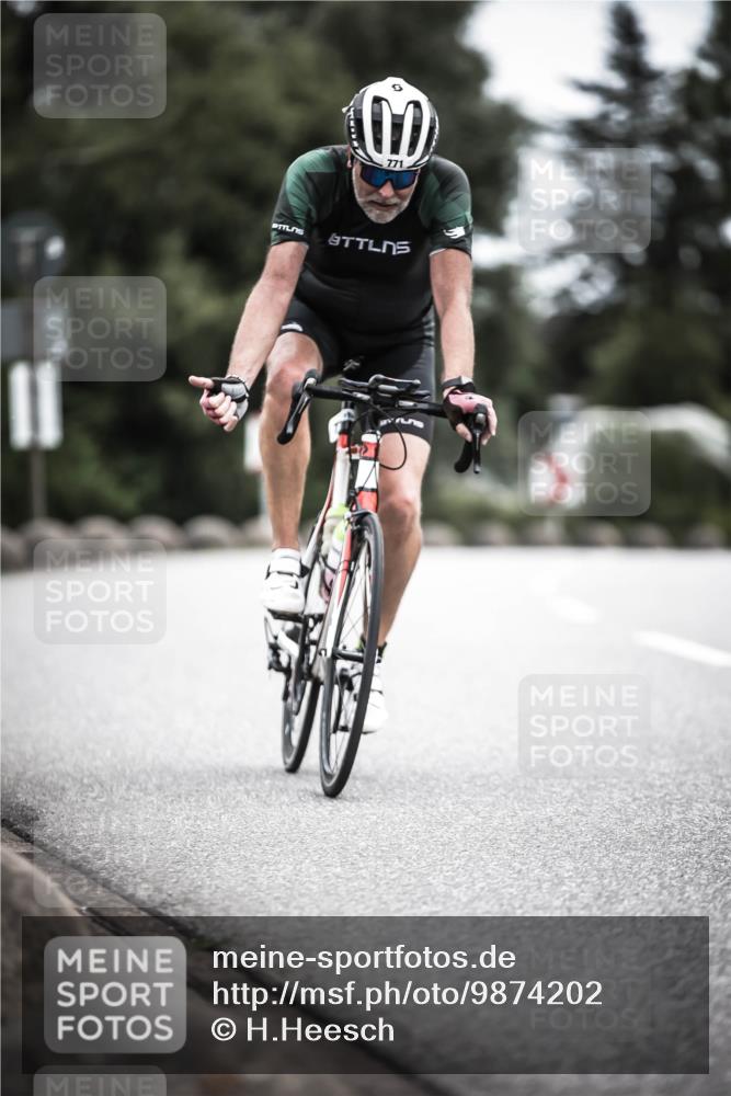 21.06.2026 - 29. Vierlanden-Triathlon H.Heesch http://msf.ph/oto/9874202 21.06.2026 12:16:22 Radfahren 771, 820 meine-sportfotos.de
