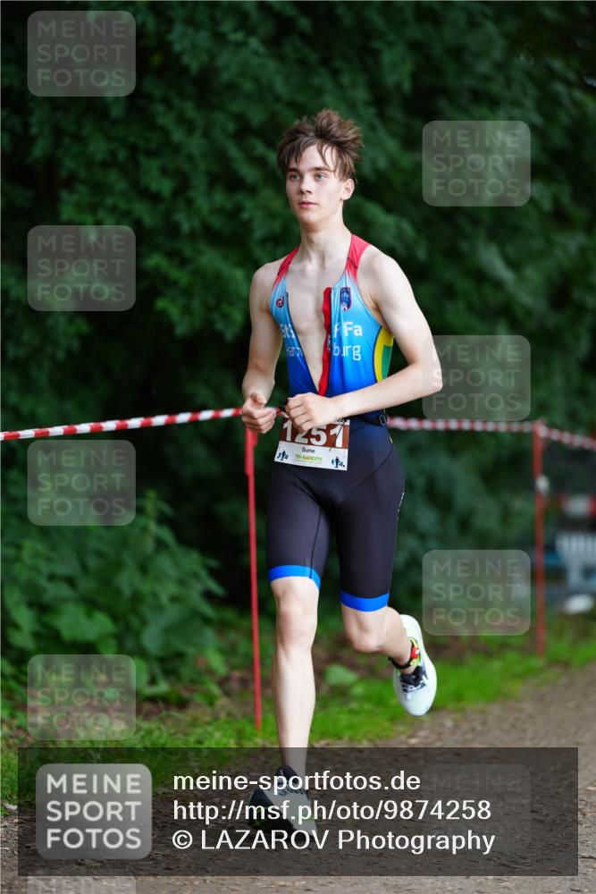 21.06.2026 - 29. Vierlanden-Triathlon LAZAROV Photography http://msf.ph/oto/9874258 21.06.2026 14:57:10 Laufen 1257, 194 meine-sportfotos.de