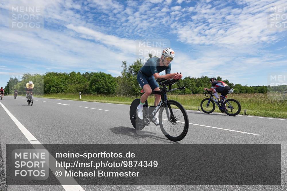 21.06.2026 - Viking Triathlon Michael Burmester http://msf.ph/oto/9874349 21.06.2026 12:48:58 Radfahren 44, 52, 316, 330, 379, 455 meine-sportfotos.de