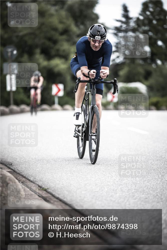 21.06.2026 - 29. Vierlanden-Triathlon H.Heesch http://msf.ph/oto/9874398 21.06.2026 12:17:11 Radfahren 636, 744, 746, 816, 871 meine-sportfotos.de