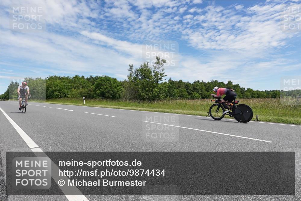 21.06.2026 - Viking Triathlon Michael Burmester http://msf.ph/oto/9874434 21.06.2026 12:50:27 Radfahren 26, 211, 375, 661 meine-sportfotos.de